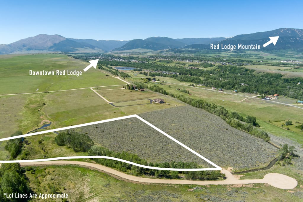 Aerial of Lot 2 with approximate boundary outline and labels locating downtown Red Lodge and Red Lodge Mountain