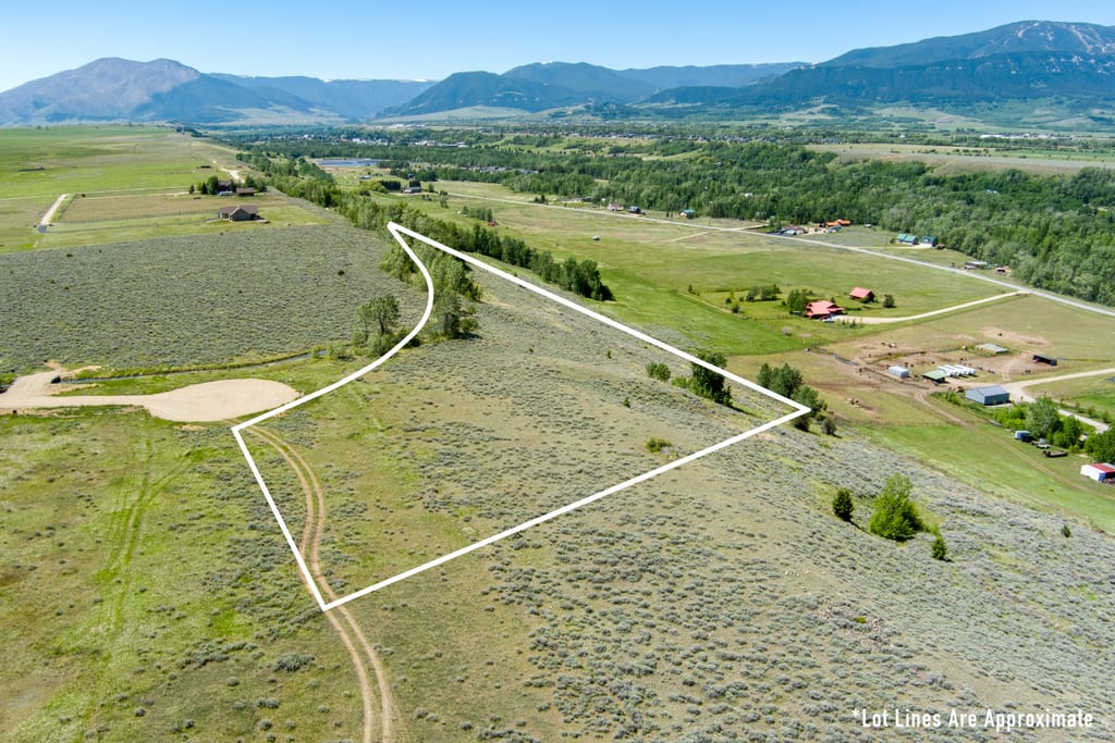 Aerial view of Lot 4 with approximate boundary outline along Pleasant Drive